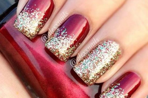 Christmas ornament nail designs